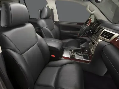 LX 570